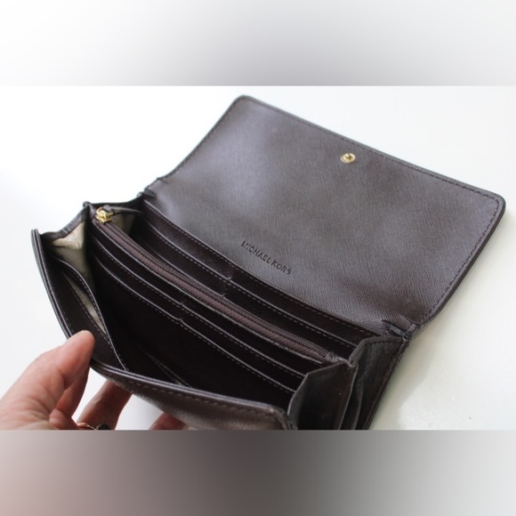 Michael Kors Fulton wallet - Picture 4 of 13